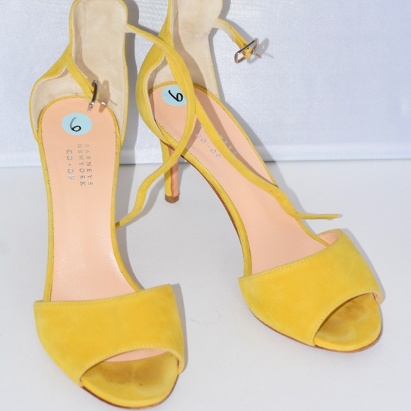 BARNEYS New York CO-OP Yellow Suede Ankle Strap Heel Sandals Italian Made 36 - Picture 2 of 9